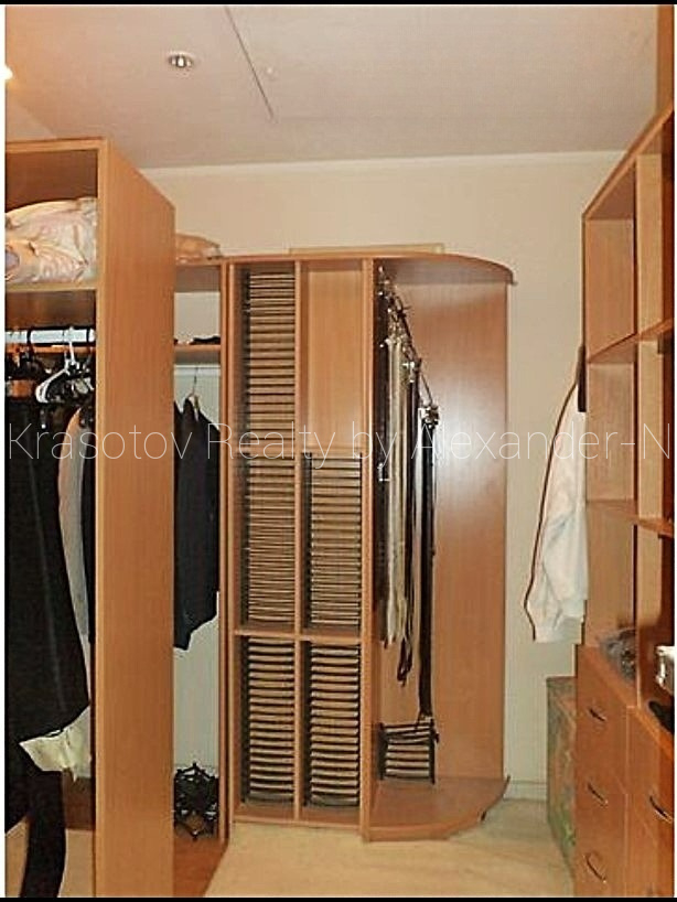 продажа многокомнатной квартиры номер A-173098 в Приморском районе, фото номер 33